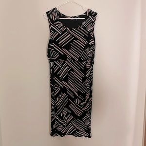 Grab this geometric cute and casual dress, flattering waist, stretch & comfort.